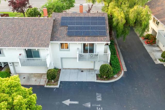 20179 Northwest Square, Cupertino CA: https://media.crmls.org/mediaz/4fedf5ee-4f33-4869-801f-f4fa080f6ccc.jpg