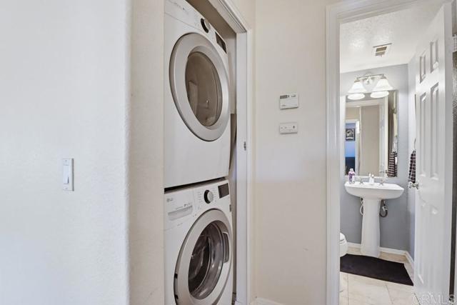 2838 Farragut Road, San Diego CA: https://media.crmls.org/mediaz/4feec593-0623-4650-bdf2-d99e22f337bc.jpg