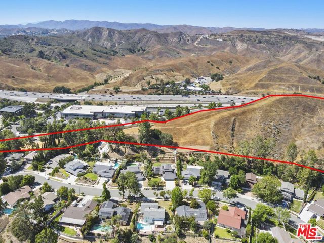 27300 Agoura Road, Calabasas CA: https://media.crmls.org/mediaz/4fef9c1b-d737-42cd-bc99-bc2b86e4bbd5.jpg
