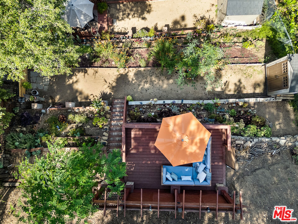 https://media.crmls.org/mediaz/4ff0022d-edd3-4eb0-be3b-acb4185b5534.jpg?preset=X-Large