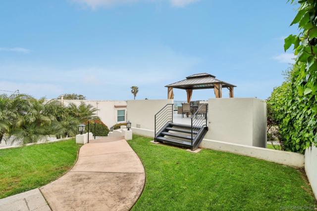 4611 Santa Cruz Ave, San Diego CA: https://media.crmls.org/mediaz/4ff02c1d-4a5b-47dc-877a-f67765e788a4.jpg