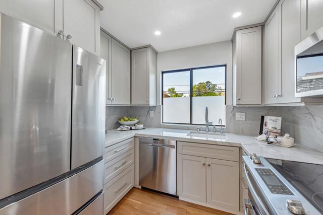 220 Milbrae Lane, Los Gatos CA: https://media.crmls.org/mediaz/4ff1244e-98bd-44d6-abea-2c40ee11fadc.jpg