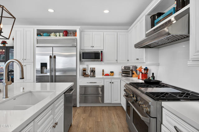 3746 Dunkirk Drive, Oxnard CA: https://media.crmls.org/mediaz/4ff16ad8-de54-4385-baa7-e53f854813da.jpg