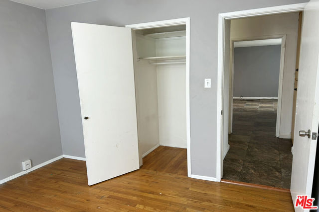 2513 Denmead Street, Lakewood CA: https://media.crmls.org/mediaz/4ff1c75e-96aa-46cd-952c-1858c4cce08d.jpg