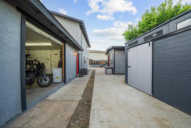 538 Tag Lane, Ramona CA: https://media.crmls.org/mediaz/4ff1d9ef-738e-4ad6-81ea-a8e3156719c8.jpg