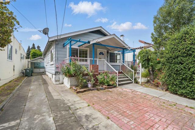 Image 0 of 40 For 1307 California Dr