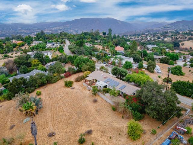 Image 3 for 1032 Riverview Dr, Fallbrook, CA 92028