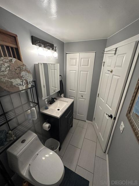 5402 Balboa Arms Dr., San Diego CA: https://media.crmls.org/mediaz/4ff43022-d928-4edc-85a1-04c1e33ab9ef.jpg