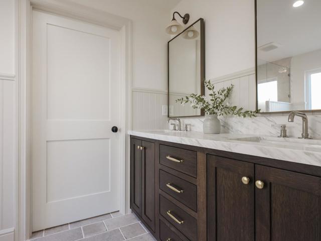 362 Topaz Street, Redwood City CA: https://media.crmls.org/mediaz/4ff4b7cc-75a7-4683-966f-3cb07029fc01.jpg