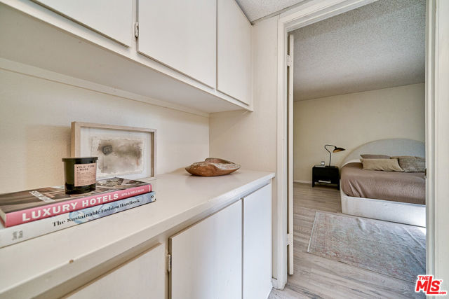 1 Bed Home for Sale in Los Angeles, California