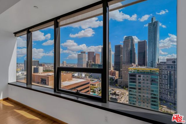 1100 Wilshire Boulevard, Los Angeles CA: https://media.crmls.org/mediaz/4ff6477b-24b9-4b1a-bb14-06858cf9eb20.jpg