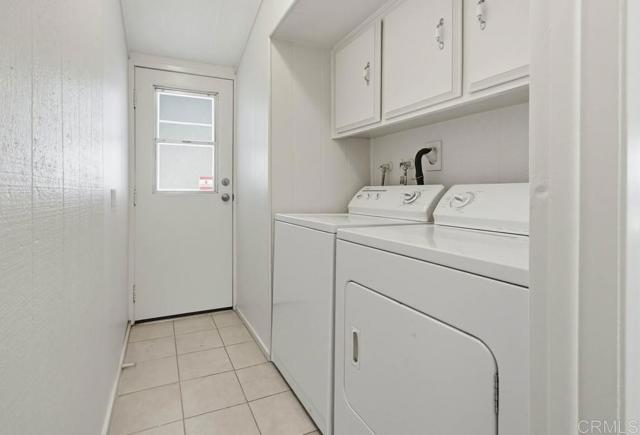 350 N El Camino Real, Encinitas CA: https://media.crmls.org/mediaz/4ff6518a-eb39-4db8-a002-ff61ebdfa01b.jpg