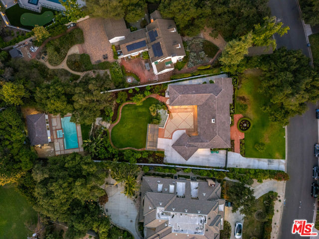 841 San Simeon Road, Arcadia CA: https://media.crmls.org/mediaz/4ff68fd7-4da1-4f9c-995c-478b105cc798.jpg