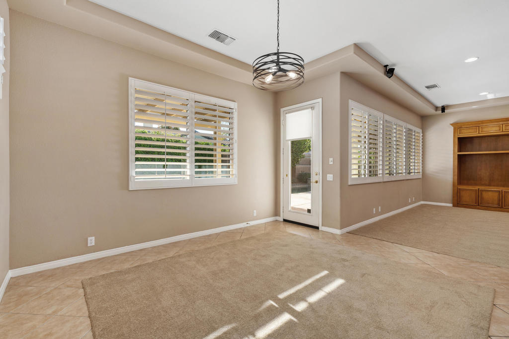 MLS #219133529DA image #8