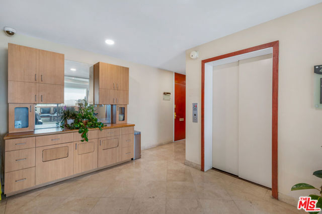  Commercial for Sale in Beverly Hills, California