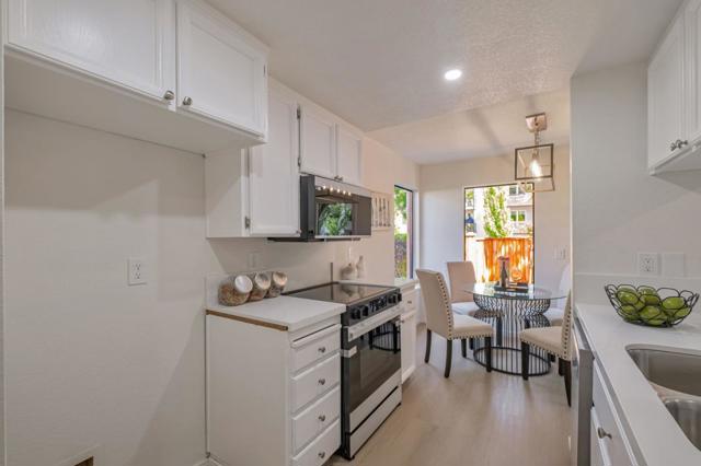 941 Huntington, Fremont CA: https://media.crmls.org/mediaz/4ff8dbec-1556-49c3-bb2a-700166f265f3.jpg