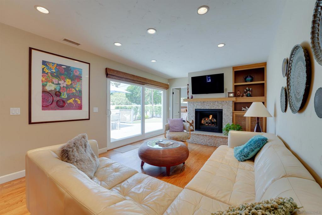 8139 Paseo Del Ocaso - photo 17