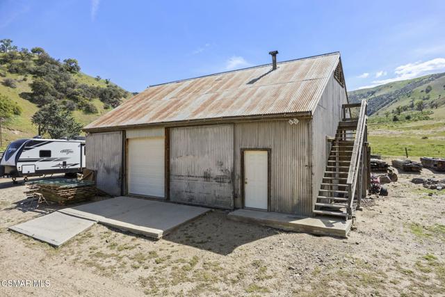2837 Clear Canyon Road, Lebec CA: https://media.crmls.org/mediaz/4ff9a1e4-0600-41b2-b7dc-84d80abe863c.jpg