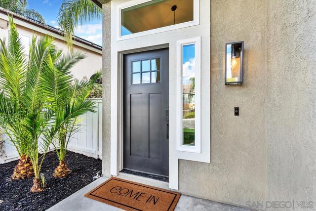 12169 Via San Loreno, San Diego CA: https://media.crmls.org/mediaz/4ffa608f-3019-4460-9f5c-456706d8e70e.jpg