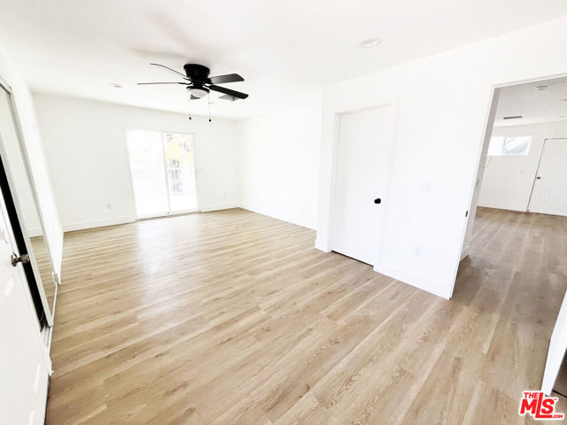 4180 Marlton Avenue, Los Angeles CA: https://media.crmls.org/mediaz/4ffae1c1-1a9e-46ba-a5e6-8e43ca66f911.jpg