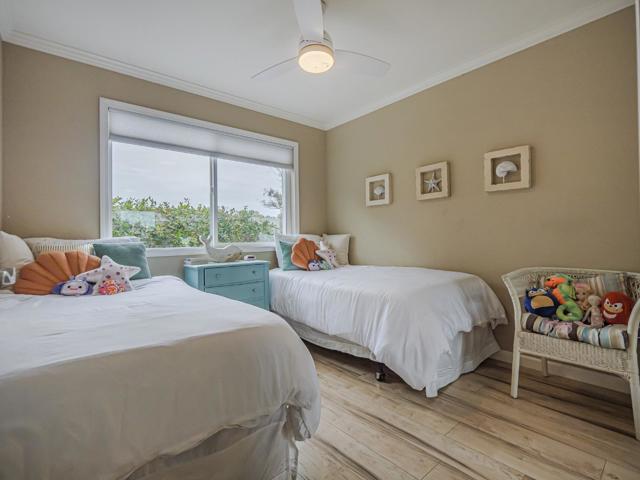 755 14th Avenue, Santa Cruz CA: https://media.crmls.org/mediaz/4ffbcc35-2ec1-4e27-bffd-f097b9fd56c9.jpg