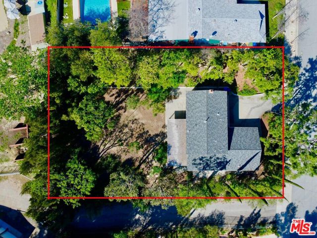 26026 Adamor Road photo 5