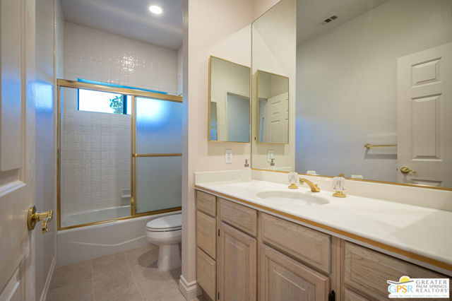 Image 22 of 47 For 1399 Via Donna