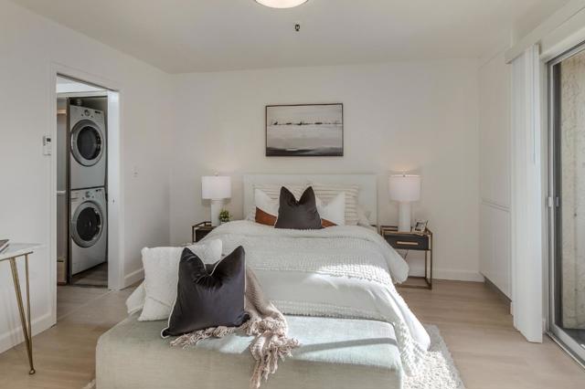 165 Forest Avenue, Palo Alto CA: https://media.crmls.org/mediaz/4ffc2852-319d-4edf-ab5c-7c1d3e590ac8.jpg