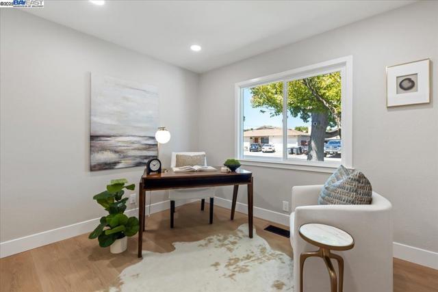 7718 Millbrook Ave, Dublin CA: https://media.crmls.org/mediaz/4ffce833-faa5-4ac2-acc5-2576902af6a9.jpg