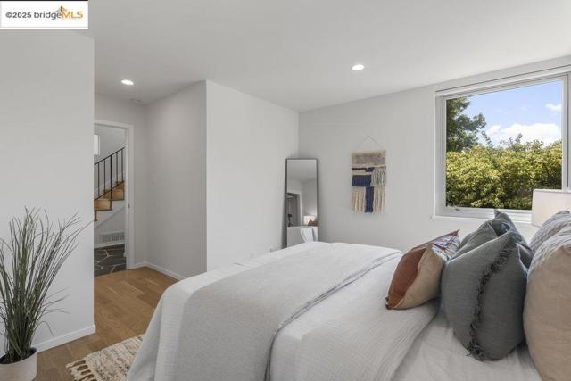 8715 Don Carol Drive, El Cerrito CA: https://media.crmls.org/mediaz/4ffefde9-fcee-42cf-a256-07641d961f42.jpg