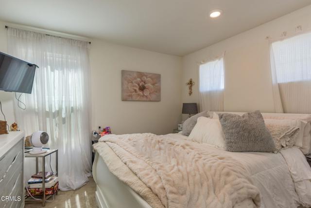 Detail Gallery Image 8 of 19 For 463 Lisbon Pl, Santa Paula,  CA 93060 - 3 Beds | 2/1 Baths