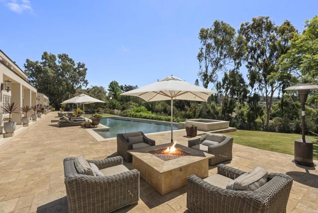 Detail Gallery Image 3 of 27 For 17309 via De Fortuna, Rancho Santa Fe,  CA 92067 - 6 Beds | 6/1 Baths