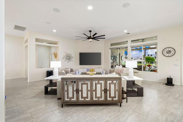 44580 S Heritage Palms Drive, Indio CA: https://media.crmls.org/mediaz/4fffe13e-9ff0-470c-9975-c6067b9cd416.jpg