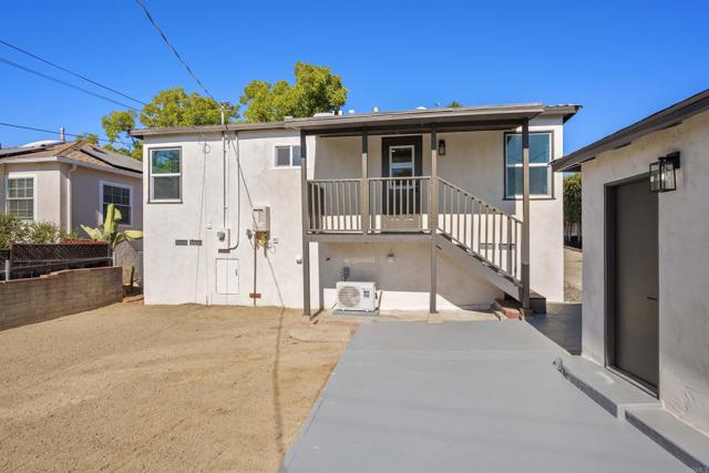 4138 Blackton Dr, La Mesa CA: https://media.crmls.org/mediaz/500138de-9dc4-491f-93f0-9cff6886c200.jpg