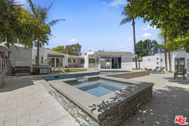 8944 Enfield Avenue, Sherwood Forest CA: https://media.crmls.org/mediaz/500180c2-858e-4ded-838d-b2dad73c68fd.jpg
