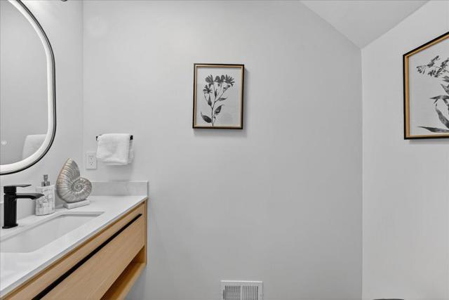 3324 Trebol Lane, San Jose CA: https://media.crmls.org/mediaz/50023e67-3e91-4123-abc6-e5070bad485d.jpg