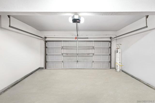 12662 Springbrook Dr, San Diego CA: https://media.crmls.org/mediaz/5002d3f1-7713-4582-84e4-5c565422e0d8.jpg