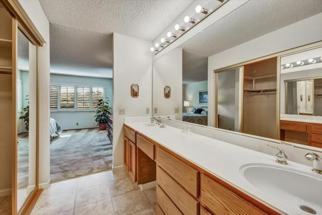 7302 Via Granja, San Jose CA: https://media.crmls.org/mediaz/50031b95-c9f4-4733-99eb-f084956a6d60.jpg