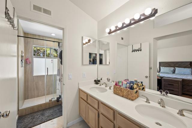 845 RIDGEWATER DR, Chula Vista CA: https://media.crmls.org/mediaz/5006e086-f3fe-4d47-a769-4a66a2dd3b2e.jpg