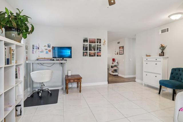 Detail Gallery Image 6 of 28 For 1402 E Lincoln Ave, Escondido,  CA 92027 - 3 Beds | 2 Baths
