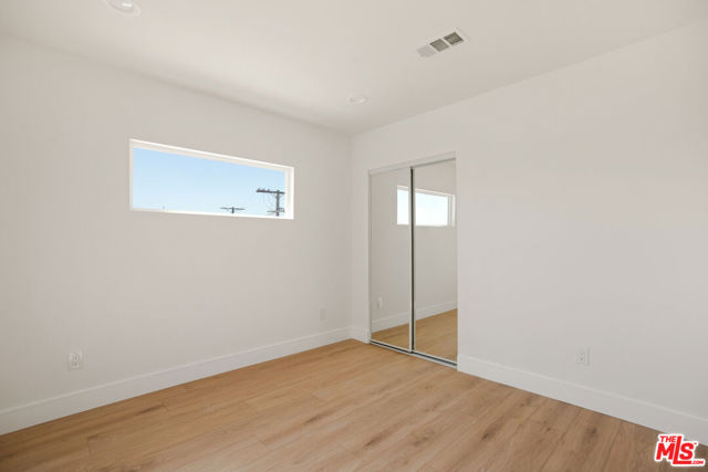 1619 2nd Avenue, Los Angeles CA: https://media.crmls.org/mediaz/50074187-5403-4889-b51e-89d4e3a633d0.jpg