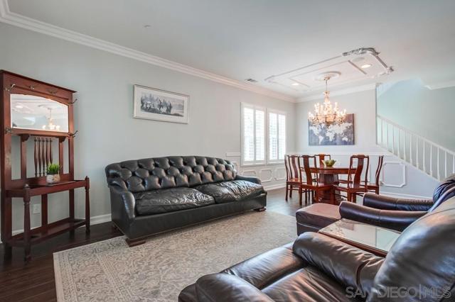 908 Hydra Ct, San Marcos CA: https://media.crmls.org/mediaz/50077ede-b2c6-4d0f-9e4f-4027553d2371.jpg