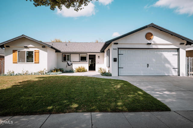 Detail Gallery Image 1 of 20 For 945 Albany Ave, Ventura,  CA 93004 - 2 Beds | 2 Baths