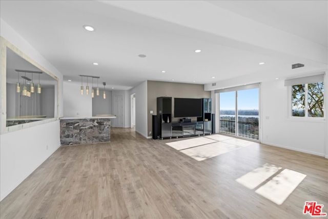 More Panoramic Views throughout