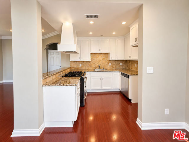 1236 North Flores Street, 402 photo 14