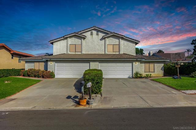 2732 Luciernaga St, Carlsbad, California 92009, ,Multi-Family,For Sale,Luciernaga St,250016890SD