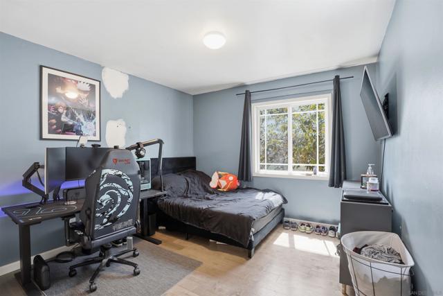 Image 7 of 31 For 1451 Harbison