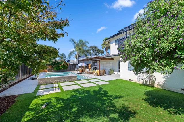 711 Catalina Drive, Livermore CA: https://media.crmls.org/mediaz/500a62da-648d-4120-b72a-b9e49a54ca1e.jpg