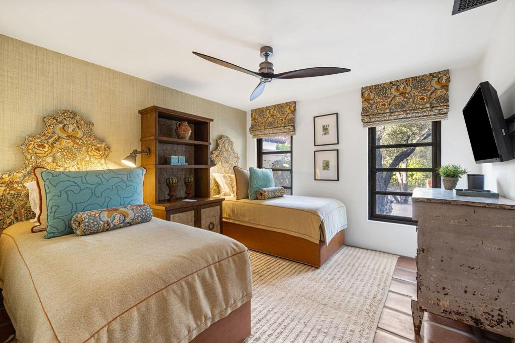 MLS #219139593DA image #22