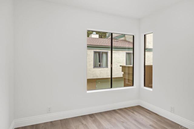 Detail Gallery Image 22 of 43 For 3330 Caminito Eastbluff #150,  La Jolla,  CA 92037 - 3 Beds | 2/1 Baths